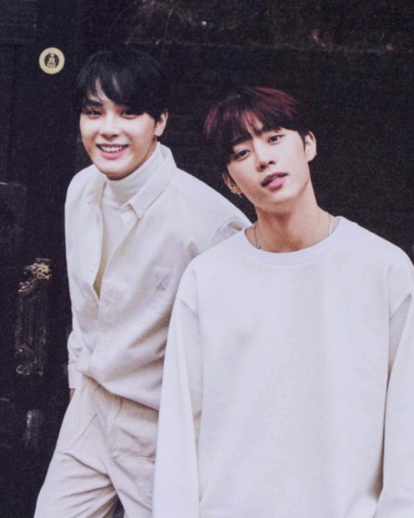 hourly sunhak tweet media