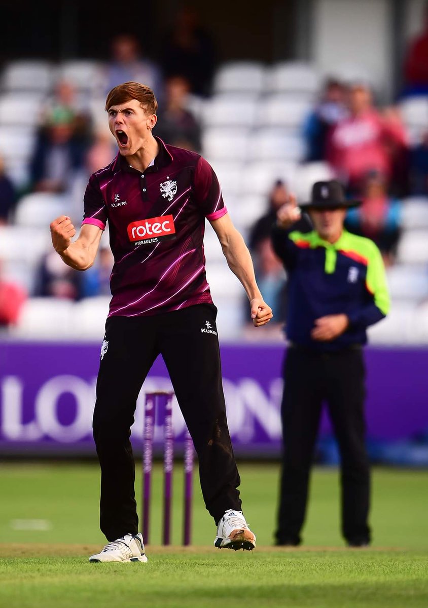 RotecHydraulics's tweet image. 🎄 CHRISTMAS GIVEAWAY 🎄

As proud Royal London Cup 2021 partners of @SomersetCCC, we are giving away ten 50 OVER SOMERSET SHIRTS.

To be in with a chance of winning comment "WeAreSomerset" below, then like and retweet this post.

Winners will be announced Monday 20th December.