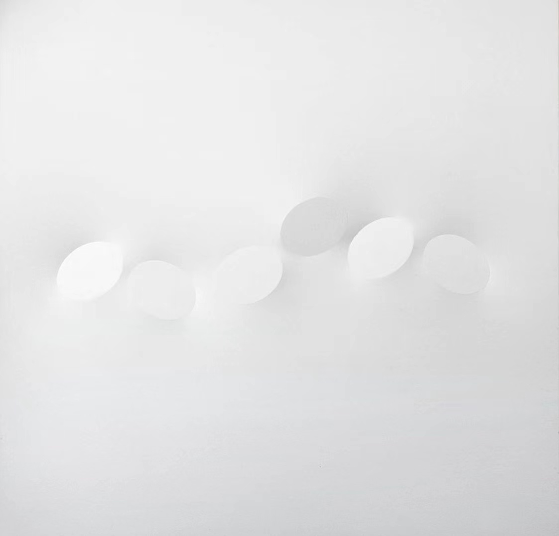 N6labs's tweet photo. Turi Simenon
Italian

(1/2)Simeti’s work explores the play of light on shapes created on monochromatic and tactile canvas surfaces. His works exist not as single entities but as an active experience of colour, shape and shadows 

#artbasel #nftbzl #miami #crypto #generativeart https://t.co/Hvjsjk78yI