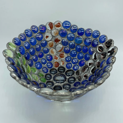 AmandarinDesign's tweet photo. Stained glass bowl.

https://t.co/1M5jVTV8cv

@amandarin.design https://t.co/oDC3mfxOdn