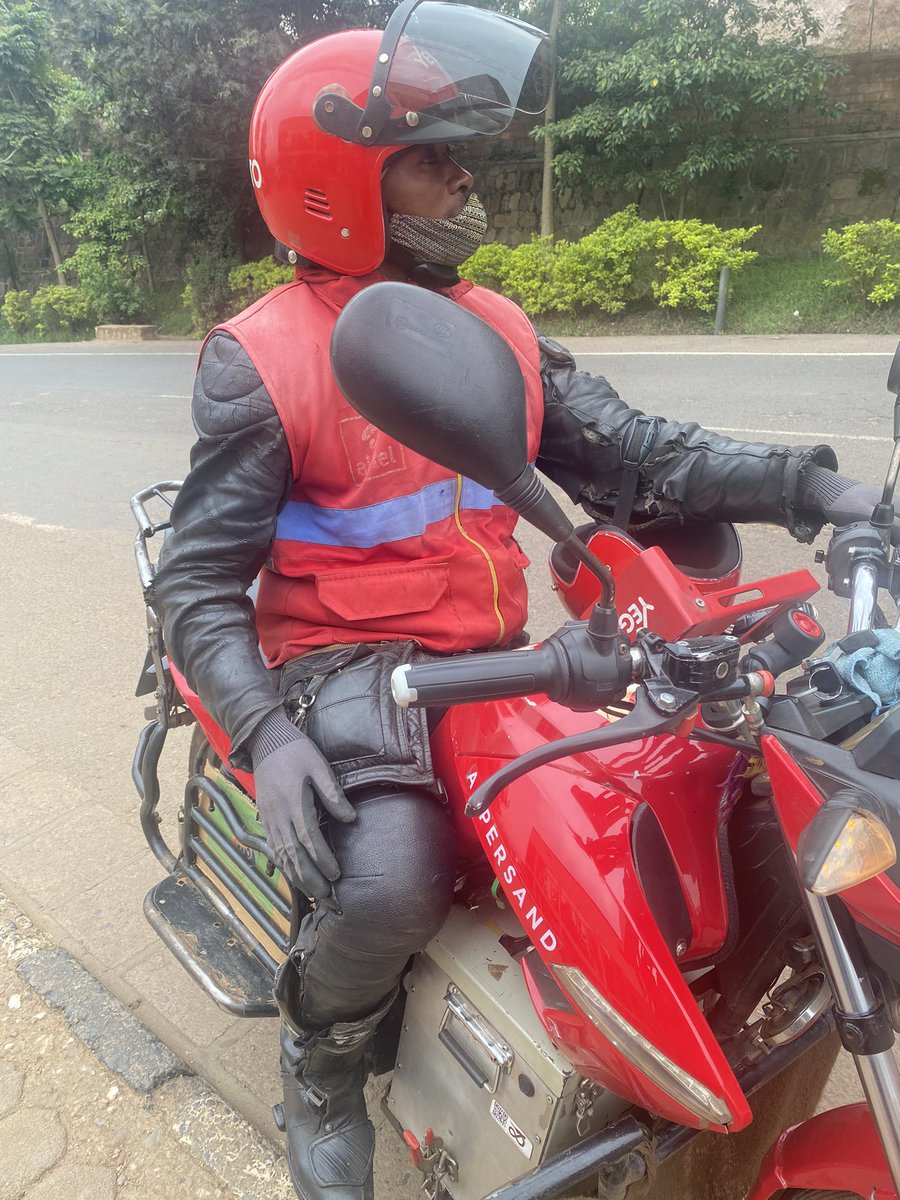 TherealKwizera's tweet photo. Seeing a significant rise in e-motorcycles on Kigali’s streets.
Yahaya (in photo) says he spends rwf 2700 ($2.5) a day to recharge his bike. Previously he spent rwf 4800 ($4.8) on petroleum. Ai https://t.co/4VlT0COe6O