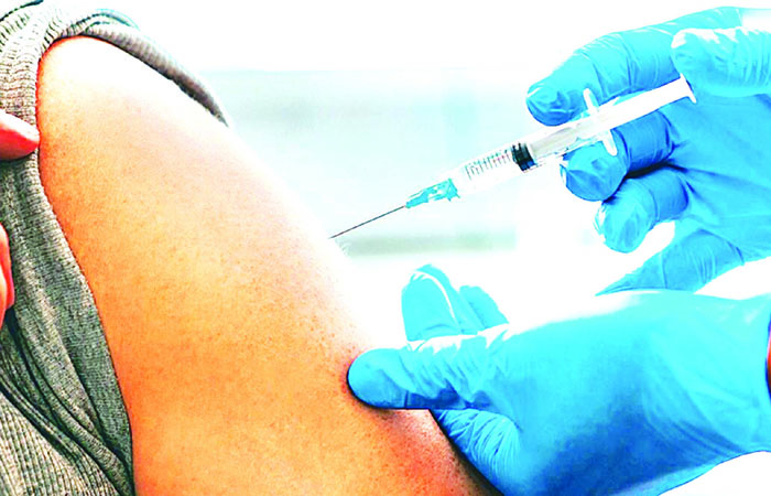 SaamanaOnline's tweet photo. लसीकरणाचा वेग वाढविण्यासाठी 101 गावांना पालक अधिकारी
#vaccination #solapure #guardianofficer
https://t.co/emFf6aAgUG https://t.co/UP9GxMQeCV