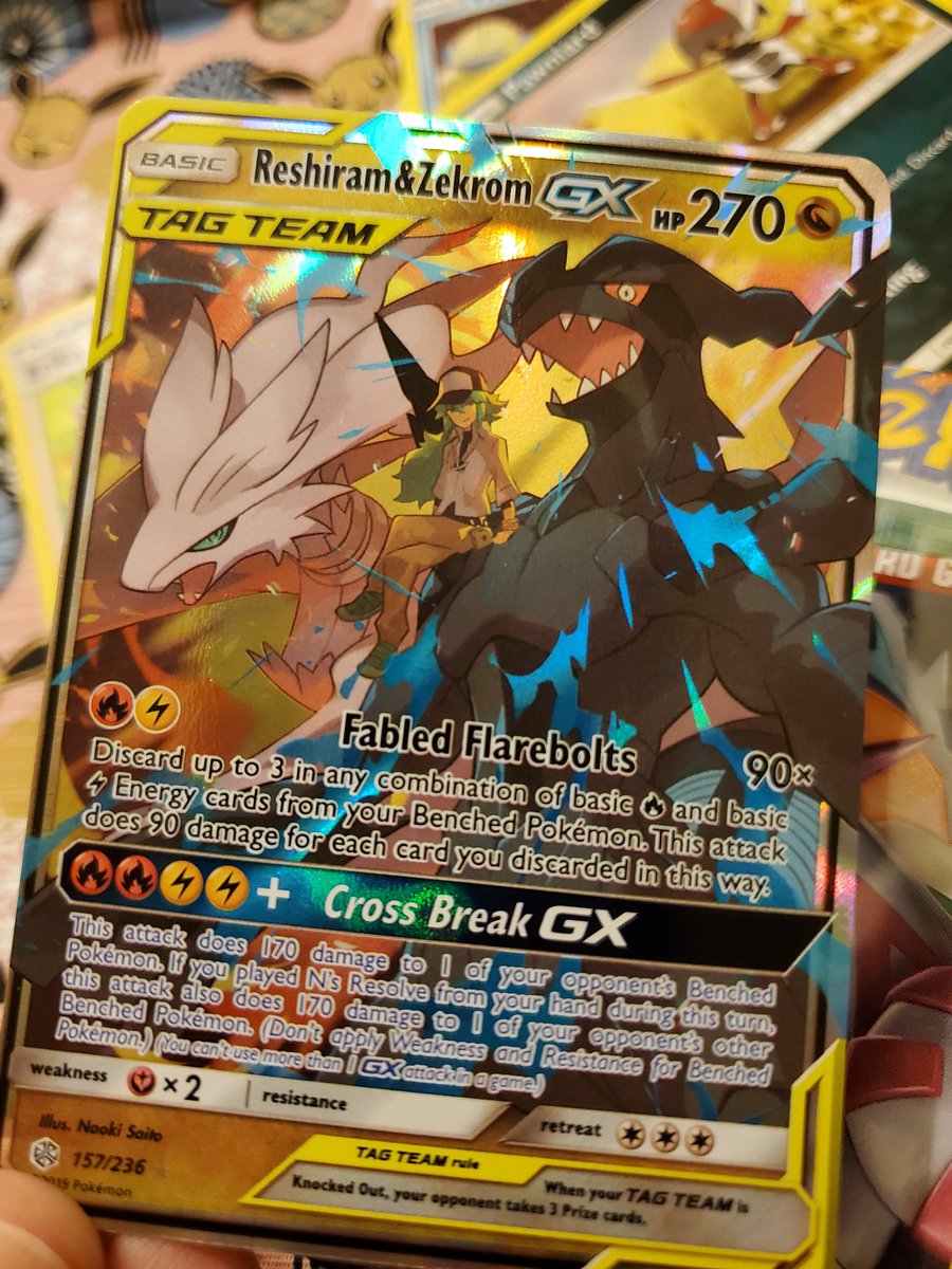 Roxanekun's tweet image. Y&apos;all, I pulled some heat! 😍💖
2nd Pokéball, 2nd Cosmic Eclipse pack tonight. @LA_PTCGRestock #pokemon #pokemontcg #cosmiceclipse #ポケモンカードゲーム #reshiram #zekrom