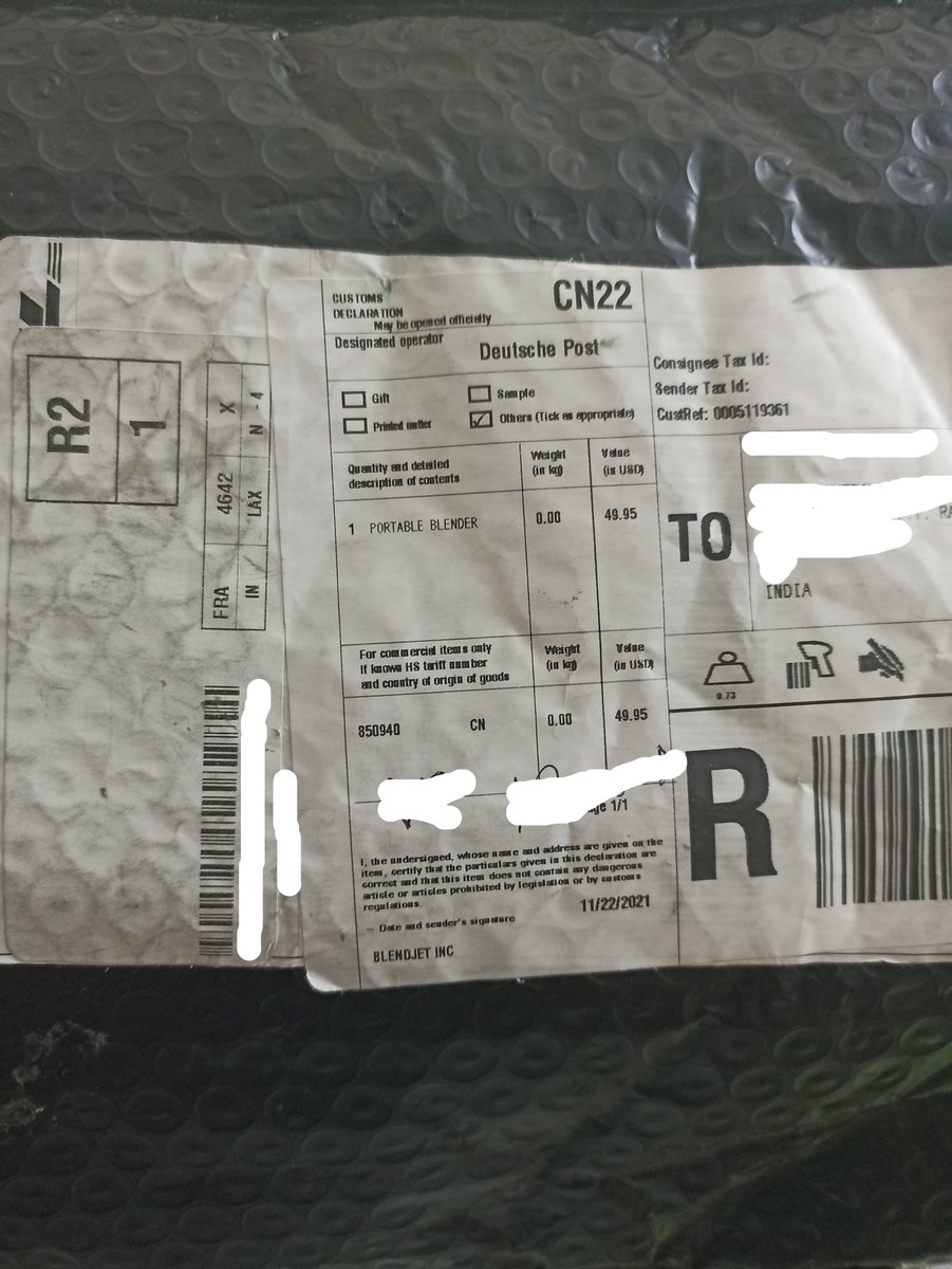 NorthernDiaries's tweet photo. Hello @IndiaPostOffice, I ordered a portable blender from @BlendJet and I waited for it to be delivered for 2 months. It cleared a lot of customs and I finally received my package this morning. I opened it to see 2 Mysore Sandal soap bars lying around. Is it possible to fix this? https://t.co/gLKNqdlFzl