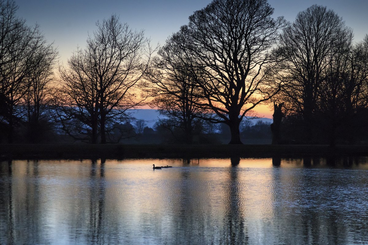 The crack of dawn, high noon or as the sun sets. Whatever your favourite time of day, nature’s waiting for you. #EveryoneNeedsNature