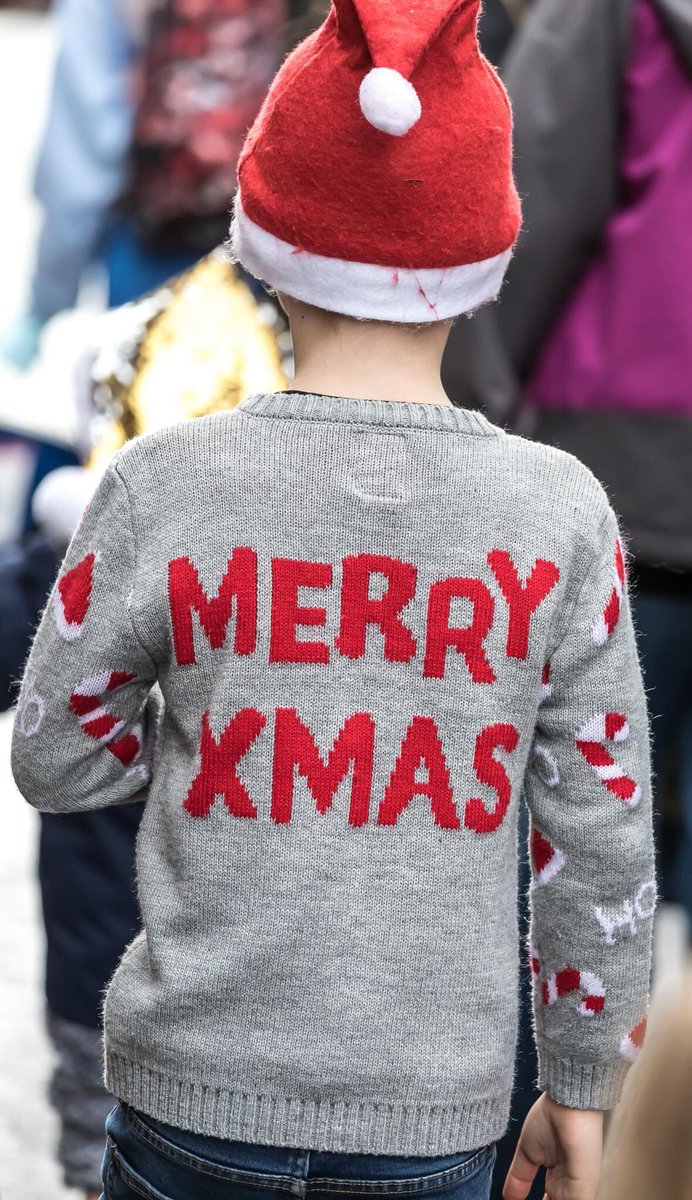 DorchCracker's tweet photo. If you took part or watched the Childrens Fancy Dress parade at Cracker on Sunday did you make the picture gallery? https://t.co/rBdpXDGTAf https://t.co/yCvPLFD5Bj