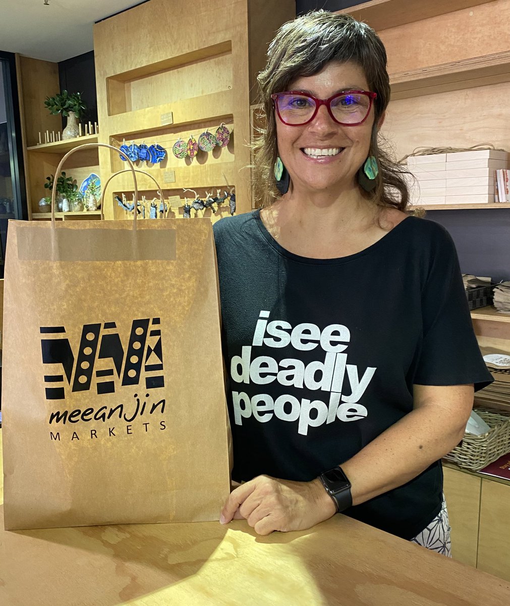 meeanjinmarkets's tweet photo. pop in to our pop up store at 133 Grey Street &amp; meet deadly ppl like Leeanne from @SEQICC who’s been amazing helping all the stallholders.
We’re open everyday 10-4pm, 7pm on Friday https://t.co/aF59Oe40m0