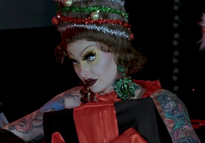 laluxey's tweet photo. Sigourney and Koco absolutely ate this reunion just as I knew they would 😌😌😌 #Dragula #Dragula4 https://t.co/cbKpgIAii1