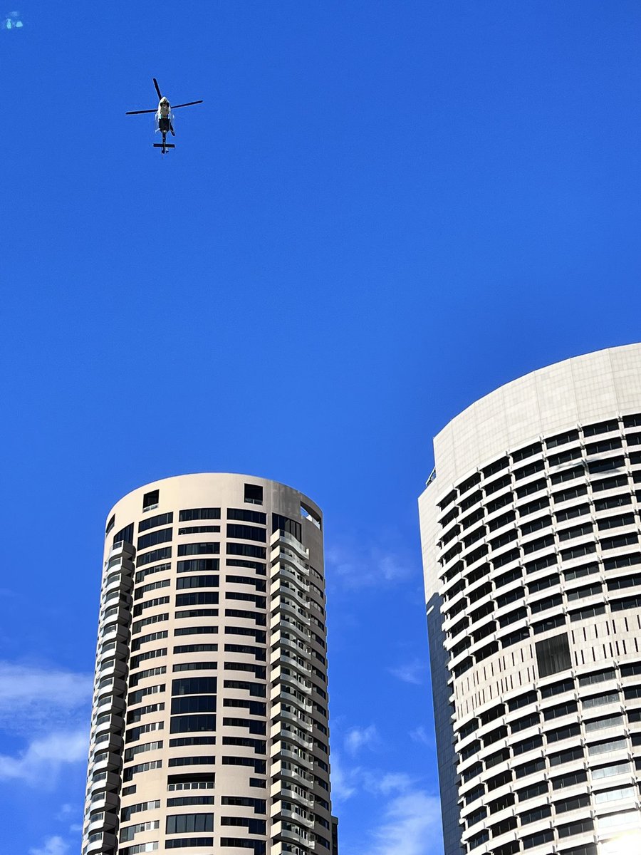 LevelsVentures's tweet photo. #sydney #sydneycbd #helicopter https://t.co/P437uwDEuW
