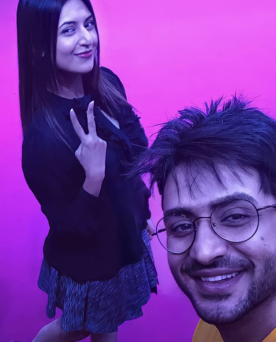 AlyGoni_Fb's tweet photo. Happy birthday DT @Divyanka_T 🥳🎉❤️✨
Love & best wishes always!! Xoxo..
•@AlyGoni #AlyGoni #FamAly #DivyankaTripathi #DivAly #SherAly• https://t.co/1qcT6q2cmj