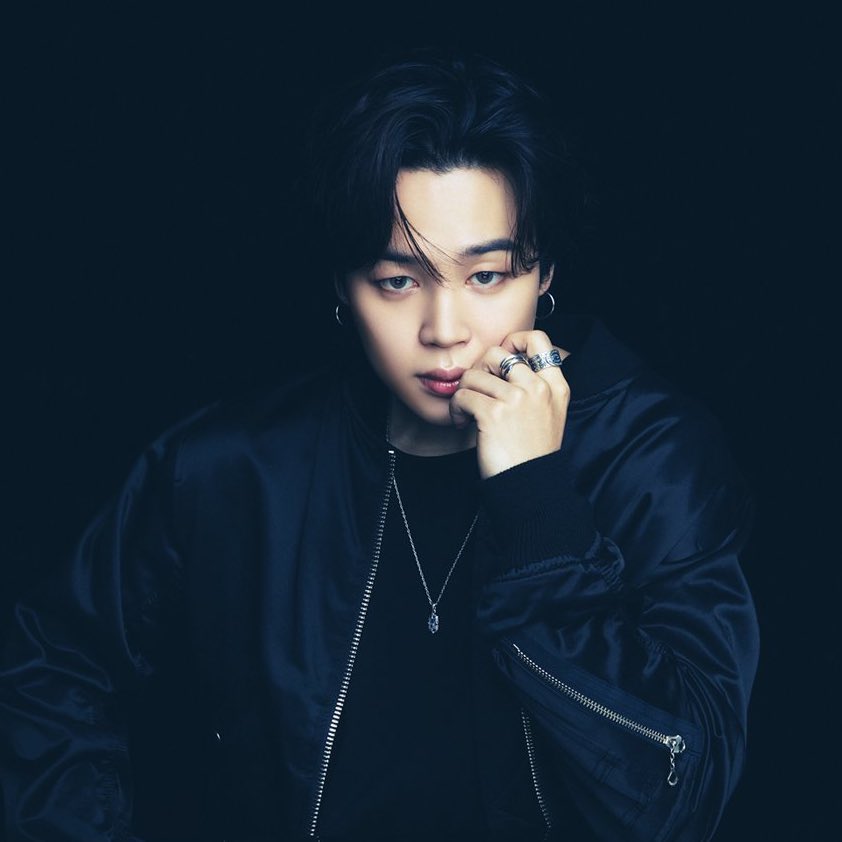 ShineLoves_BTS's tweet photo. OMG PARK JIMIN I can’t believe my eyes. This man is prettier than me and handsome than my man. How even this is possible. #JIMIN #Jiminie Proud #JIMIN bias is here. https://t.co/tbdZoXM3vF
