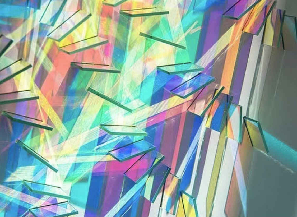 N6labs's tweet photo. Chris Wood
British

Chris Wood’s medium is light. She uses a range of high and low-tech optical materials to harness patterns of light that suggest ephemeral glimpsed moments in the natural world. 
#light #space #nftbzl #nft #crypto #contemporarysculptor #digitalart #mixedmedia https://t.co/fr7B3r5oYx