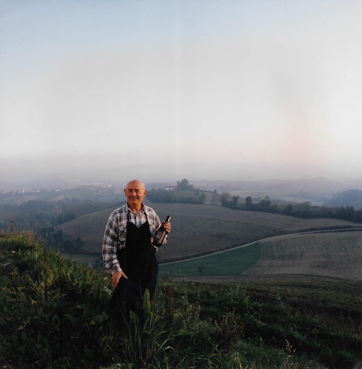 In 1991, Elvio Cogno has been the pioneer of the MGA Ravera: foreseeing the still unexpressed potential of this great cru, he was the first to produce a Barolo bearing the name of the Mention 'Ravera' on the label.
#elviocogno #baroloravera #barolowine