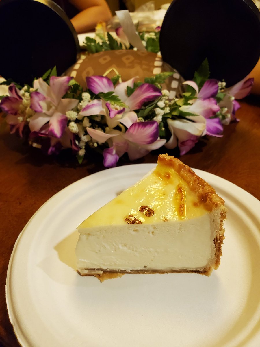 annaf808's tweet photo. Another year wiser! One of my favorite slices so far for this month long #birthday celebration. https://t.co/0bLvw5KgDc