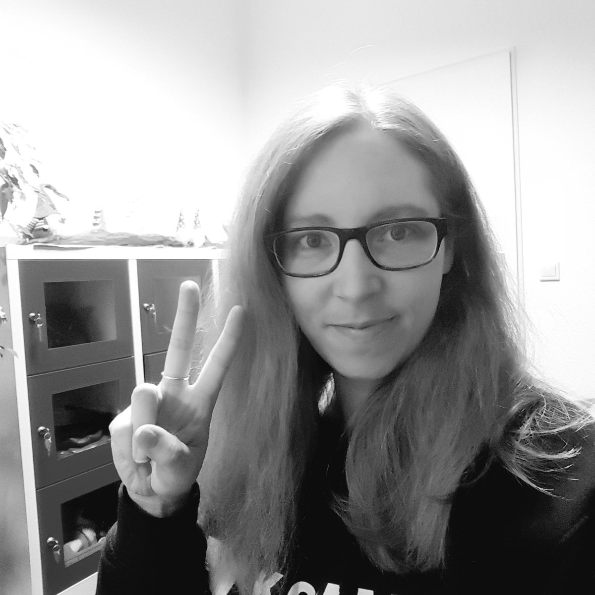 Haltet durch ihr Lieben 😊
Es ist Ende des Jahres. Ich fühle mit euch. Wo ist nur die Zeit hin?

Aktuell leider immer noch kanaltechnisch keine Änderung in Sicht. SORRY!