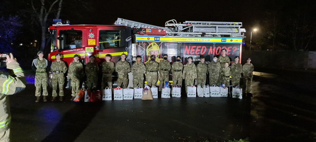Junior cadets from 1803 have arranged a foodbank collection as part of their blue DofE badge. Last night the local fire service collected our parcels. Well done cadets and WO Carr.