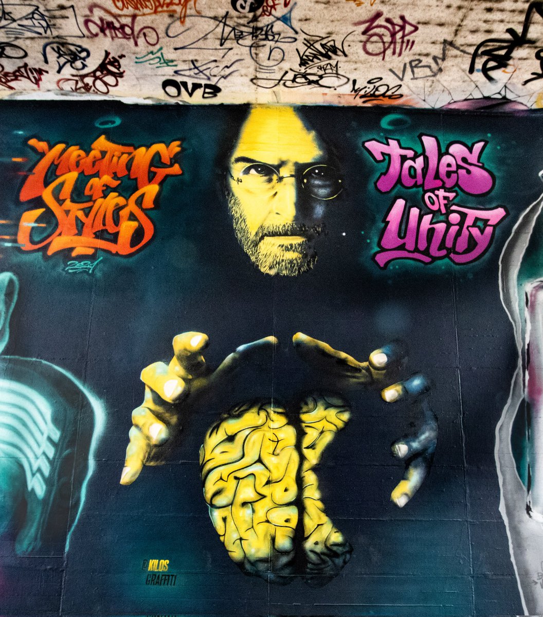 'I can't wait for the new iPhone'  @kilosgraffiti 
Part of Meeting of the Styles
All photos taken by drake_street_abstract
#stevejobs
#apple
#meetingofthestyles
#int_meetingofstyles
#mainzkastelstreetart
#mainz
#wiesbaden
#bcncollective
#googleartsandculture