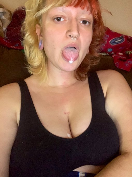 r these twitter worthy? 🥵 https://t.co/R8ldI8FpGb