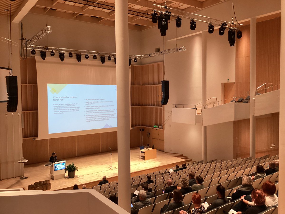 Emeritaprof. <a href="/MarjaJylha/">Marja Jylhä</a> piti huolestuttavana, että ympärivuorokautisen hoidon hinnoittelu on mennyt niin tiukaksi, etteivät edes voittoa tavoittelemattomat yhdistyksetkään kykene jatkaman toimintaa. Ikääntyneiden hoito on alirahoitettua kautta linjan. #terveystalouspäivät