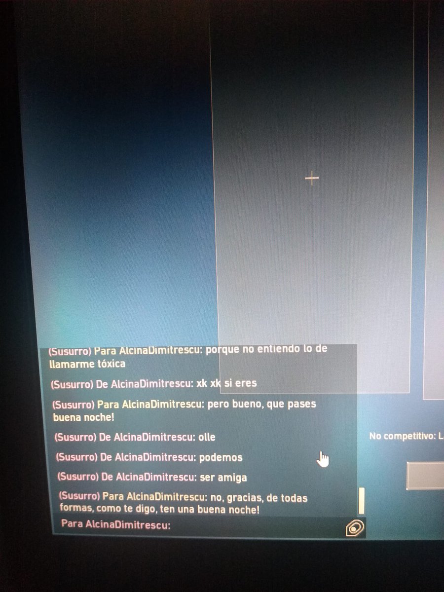 ramosneitorlol's tweet photo. Esto es lo que ha tenido que aguantar una de nuestras jugadoras de @VALORANTes después de una rankeds. Siguen estando algunos monos delante de los pcs. https://t.co/XAkhdbRKhI