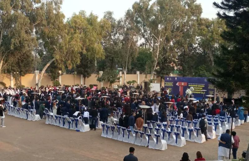 SchoolsDebate tweet media