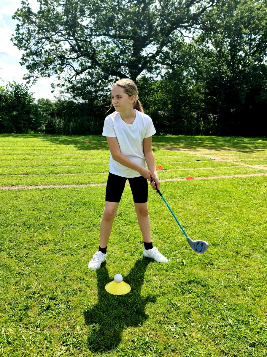 Golf is a wonderful game for children, with key physical &amp; mental health benefits 😃🏆
Our Schools Programme can make that very first go fun &amp; inclusive, with colourful &amp; easy-to-play equipment. See bit.ly/3HmJ5S8
<a href="/HSBC_Sport/">HSBC Sport</a> <a href="/RandA/">The R&A</a> @Golfway_Official <a href="/ThePGA/">The PGA</a> #GolfForGood
