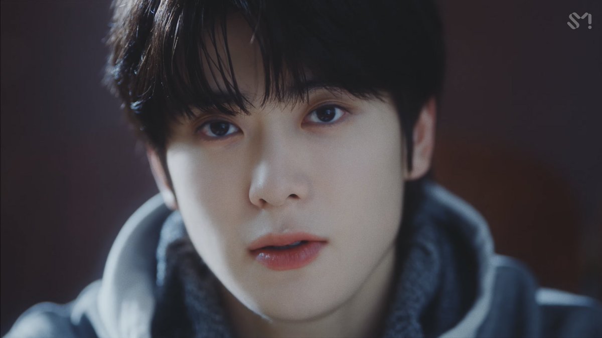 แจฮยอนเหมือนพระเอกซีรีส์เลยอะ หล่อโคตร