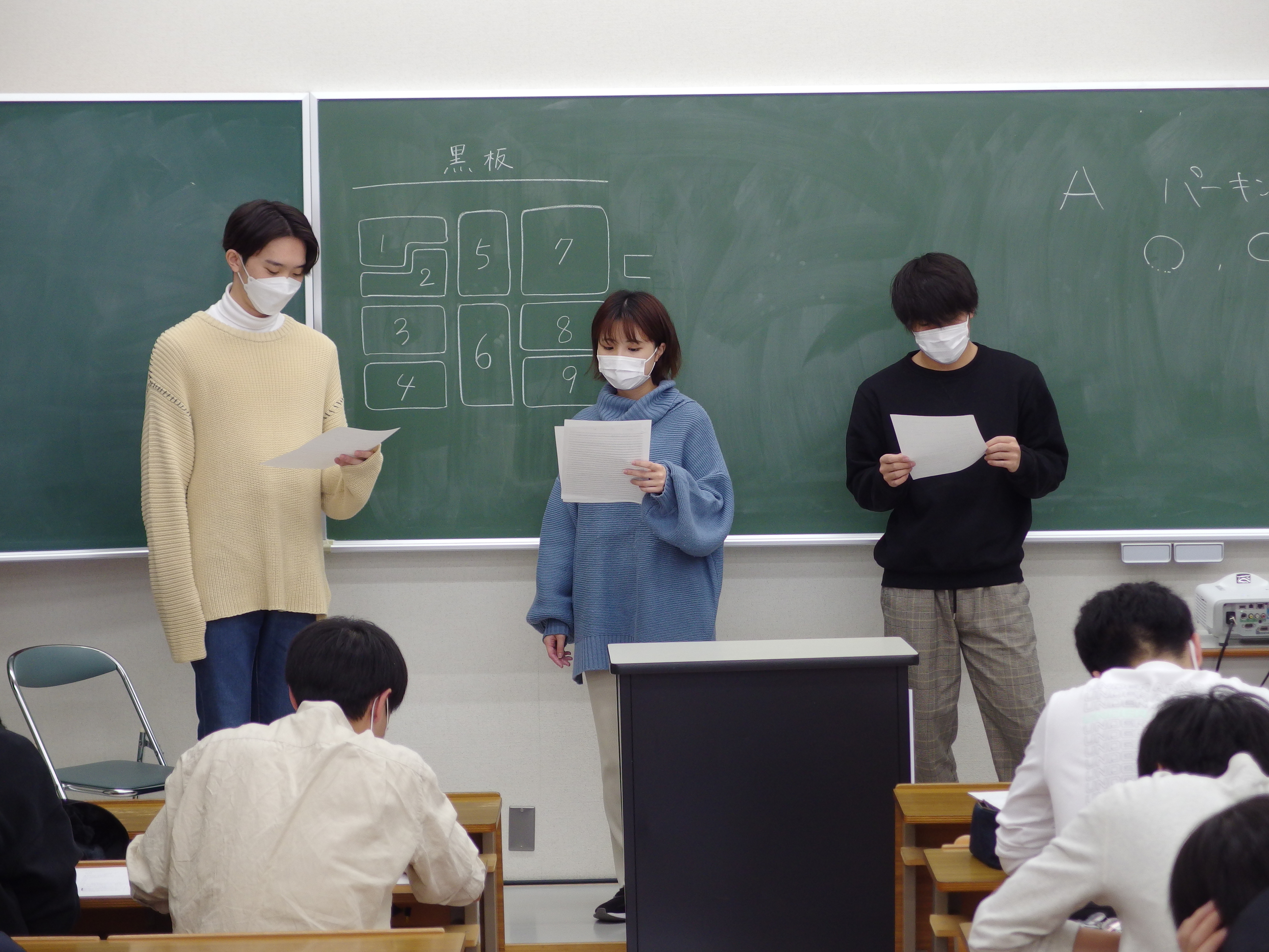 北海道千歳リハビリテーション大学 本日 2年生の 保健医学英語 の授業で プロジェクトの発表が行われました テーマは リハビリを必要とする疾患 疾患の本質 原因 症状 治療法について調べたことと Pt Otと患者さんのロールプレイを全て