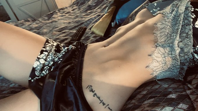 Morning tummy💛 https://t.co/DAefvmtSEC<a href="/tag/clip"class="tags"><span>#clip</span></a>