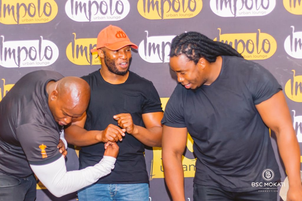 tamiemafu's tweet photo. Ubethiwe kulo dec if awuva https://t.co/J2hxnlXL6K