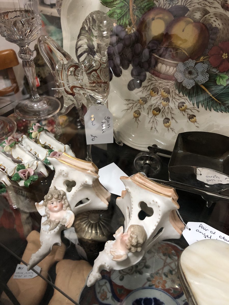 LisaMarieFranks's tweet photo. βοΈ Tuesday Shop Views @ Melksham Arcade! βοΈ
We Have Just 8 Shopping Days Left Before Christmas So Pop In & See Us For All Of The Quirky Treasures. βοΈ We Are Open Mon - Sat 10am - 4pm, See You There! βοΈ
#christmas #shopviews #melkshamarcade #crystals #antiques #seafan #coral https://t.co/OelFIXh1aG