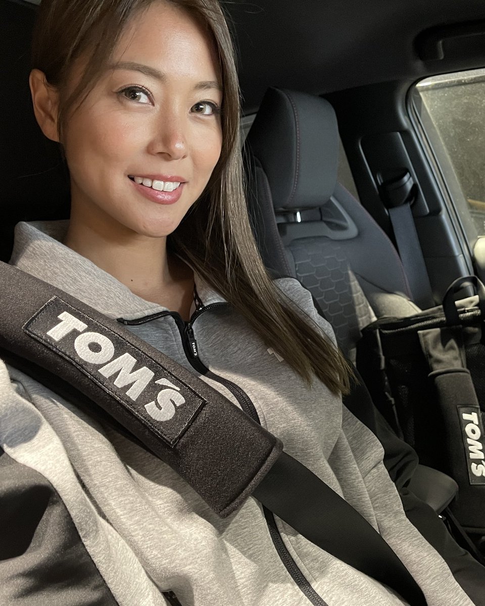 TOＭ'S トムス　ネックパッド　シートベルトパッド　セット売り正規品　美品！ TOM'S トムス ネックパッド シートベルトパッド セット売り正規品 美