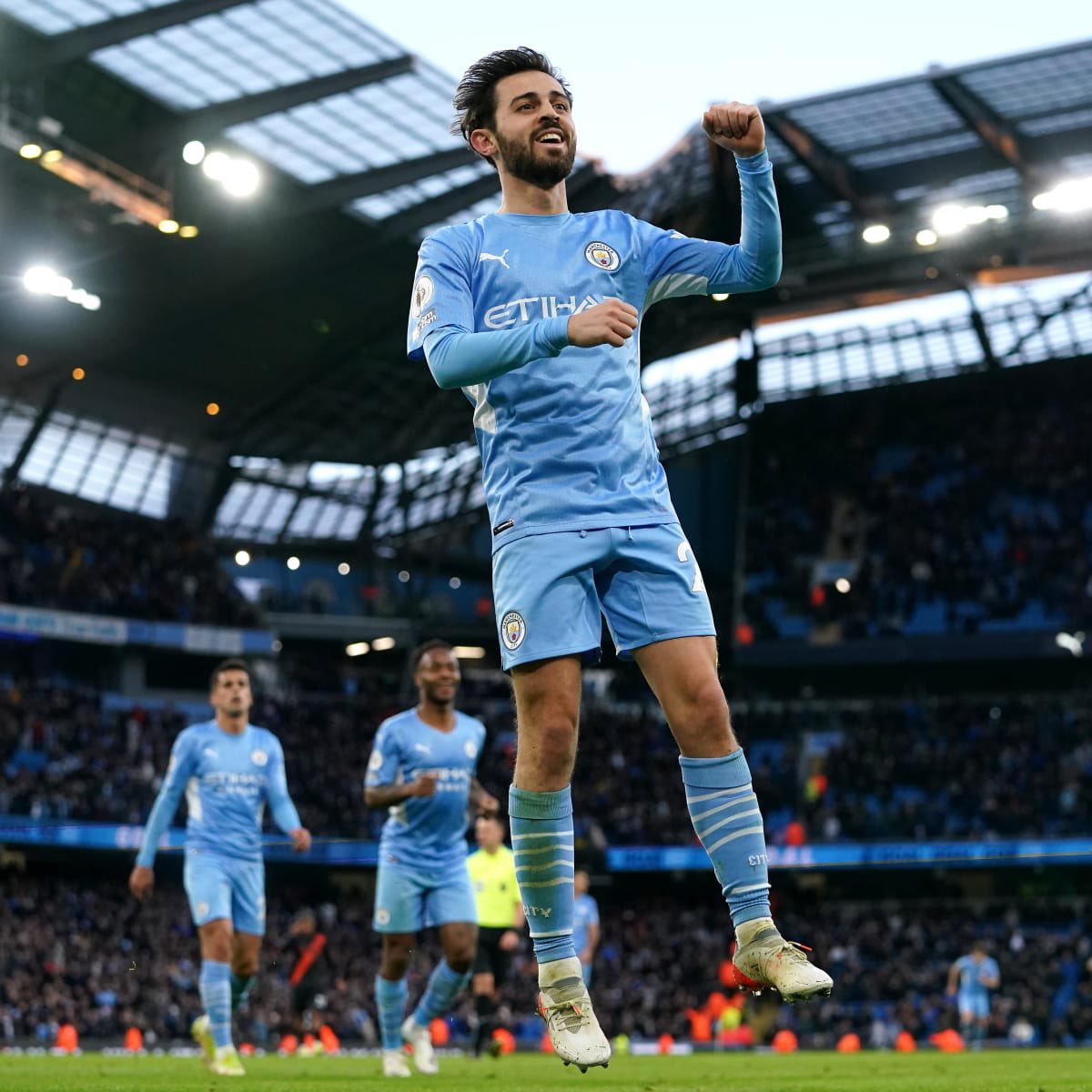 FTBLsection's tweet image. If Bernardo Silva OR Raphinha score ANYTIME tonight we’ll giveaway a mysteryretroshirts.co.uk box!🎅🏻🎁

Retweet &amp;amp; follow us to enter.📲