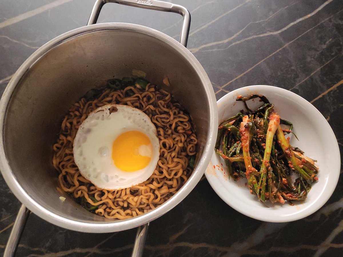 JIMIN WEVERSE POST 

🐥 i made it quickly, right? &lt;aegyo&gt;