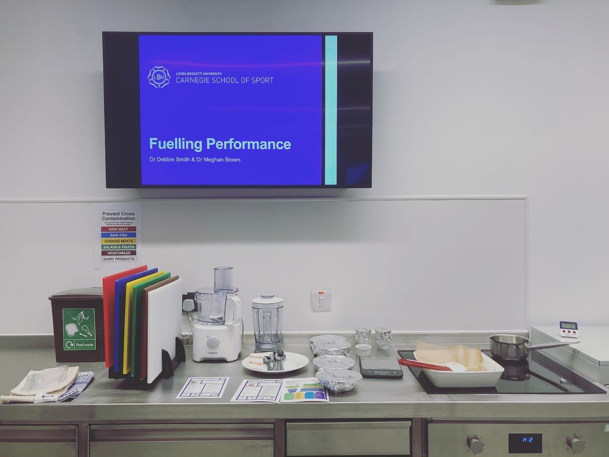DebbieRuthSmith's tweet photo. What a great day with the Yorkshire Triathlon Academy, making overnight oats and granola bars to fuel their performance! 
🏊🏻 🚴🏻 🏃🏻‍♀️ 🥣 
Big thanks to our MSc Sport &amp; Exercise Nutrition students on our applied practice programme for helping @MeghanA_Brown and I out. 🙌🏻 https://t.co/J9vOKrW5zr