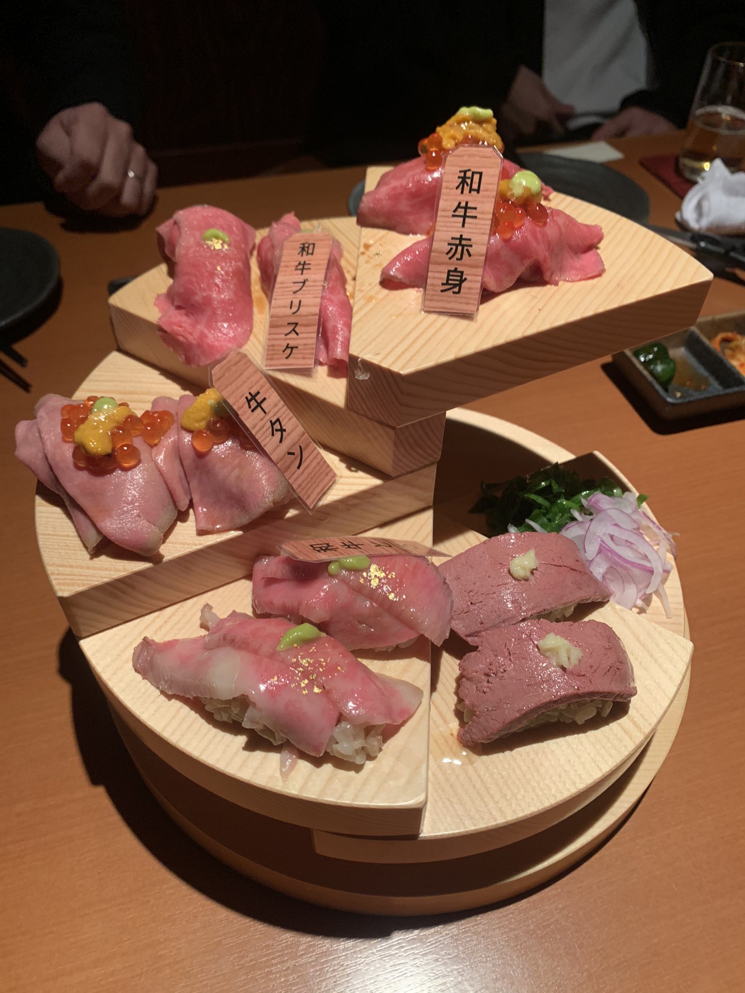 釜石真悟 岩手県初の肉の寿司専門店 肉の寿司一縁盛岡店さんのプレオープンに行ってきました とても美味しくて満足 また行きますね 明後日12月16日 木 オープンになります T Co Wg4j3nwbgc Twitter