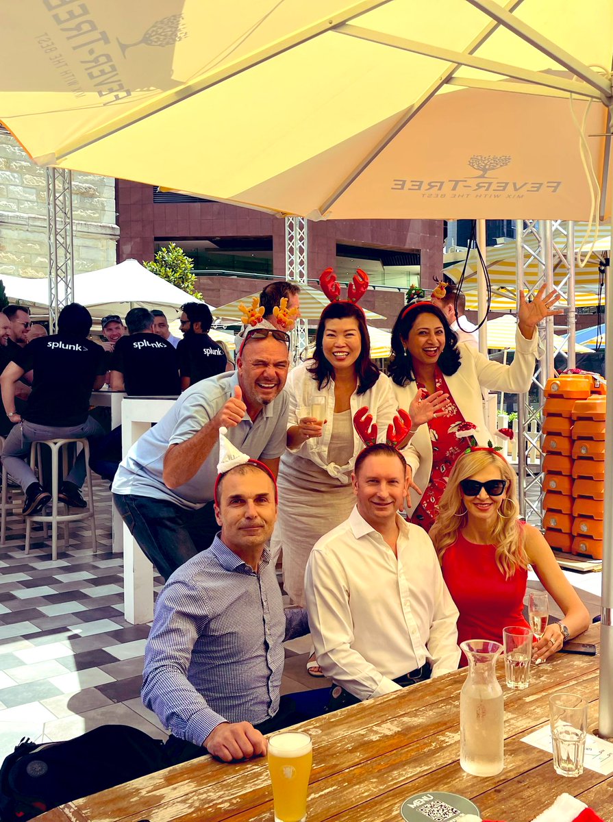 VarshaKanwar's tweet photo. Grateful for this cross functional #OneCisco camaraderie of #CiscoCX Regional, #CXStrategy, CPX and @CiscoPartners teams, working together to accelerate #DigitalTransformation and serve our customers & partners across APJC. #WeAreCisco #LoveWhereYouWork #ThankfulTuesday https://t.co/PMOYyKkBn5