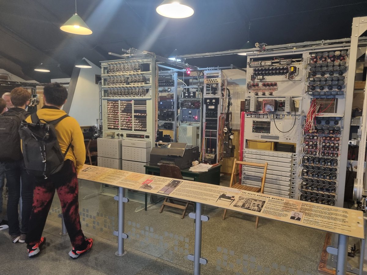 QehScience's tweet photo. Our final stop on our epic #STEMTrip is to the National Museum of Computing where we have seen a working replica of Turing's Bombe machine, a Colossus, an EDSAC and BBC computers 🖥
@QEHSchool #STEMeducation https://t.co/YBZXbFXXnz