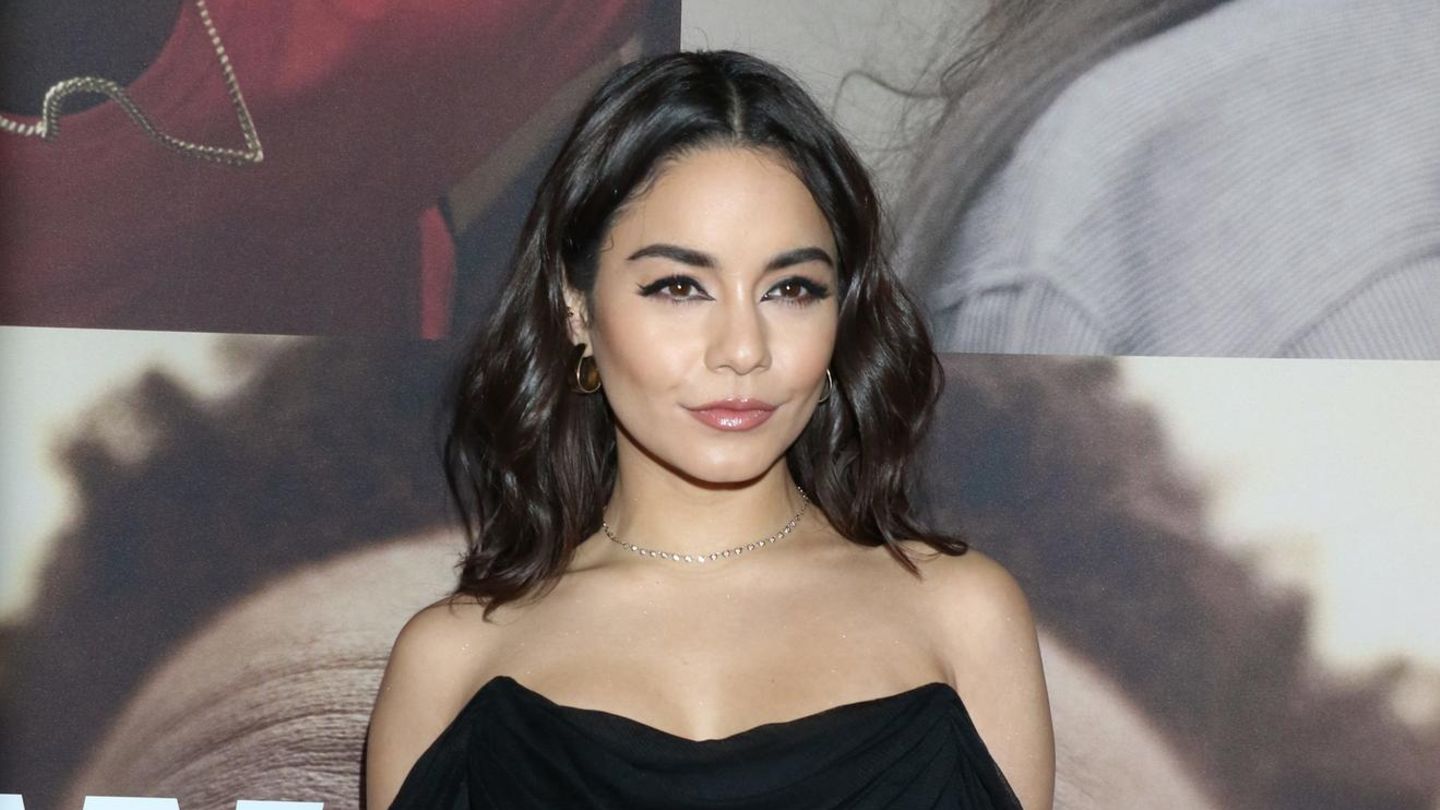 Happy Birthday dear Vanessa Hudgens! 