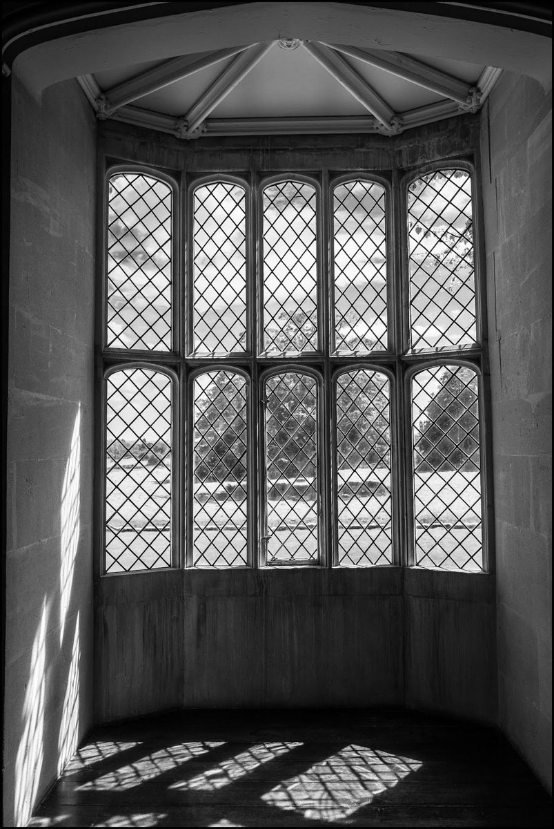 RealPreCinema's tweet photo. Below is how that same window looks today (two photographs) from the inside where Talbot took the Photogram (now known as a #Talbotype). https://t.co/IDbJqp0MNZ