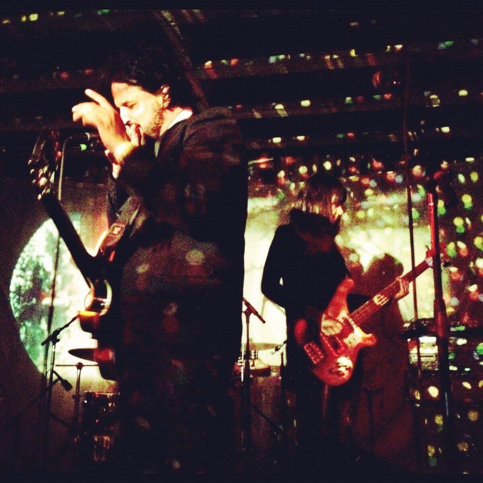 Catch us December 30th opening for <a href="/TheDandyWarhols/">The Dandy Warhols</a> at <a href="/RevHallpdx/">Revolution Hall</a> 
•photo by stephanie cox #thedandywarhols #thankspete #theupsidedown #revolutionhall #divorcemoneyrecords
Tixx event.etix.com/ticket/online/…