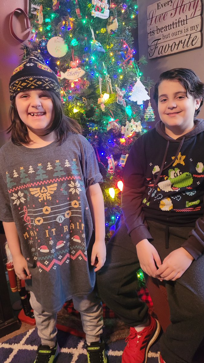 Having fun with spirit week at <a href="/LakeshoreWO/">Lakeshore Elementary</a> They didn't want to wear a 🎅  hat but went with the cool shirts and Pikachu hat instead #Pikachu #zelda #yoshi <a href="/NintendoAmerica/">Nintendo of America</a> <a href="/LisaG10615/">Lisa Gerrits</a>