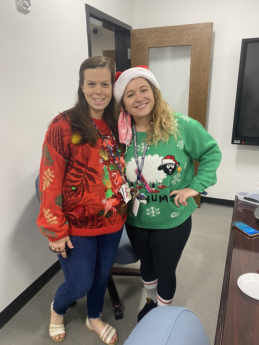 tampaheights305's tweet photo. The Holidays are underway here @tampaheights305 ! Ugly sweaters, and pick-me-up sweet treats for staff are getting everyone in a festive mood! #cookies #holidayspirit #FestiveSeason #navigators https://t.co/Qqr0YI0QGd