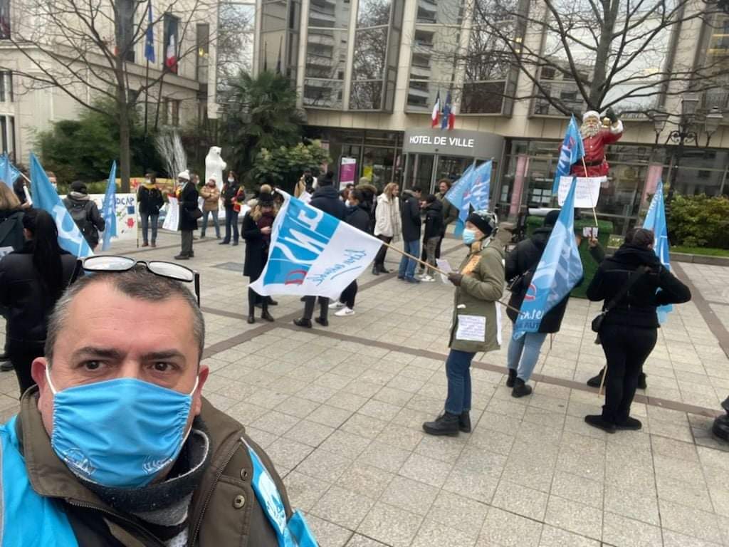 FedUNSATer's tweet photo. Aujourd'hui a débuté la grève des #animateurs et #animatrices des écoles. #UNSA est sur le terrain : à #Courbevoie, en Île-de-France, et à #Strasbourg, dans le Grand Est.
Avec Franck Perneckele et Chloé Bourguignon https://t.co/sZLiUFDWju