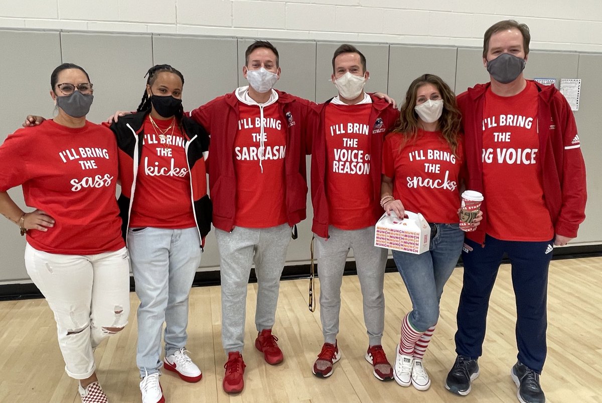 ♥️🤍 I’ll bring the A team 🐎
…and here they are 🤩
Shout out to this amazing PE team <a href="/AFMSChargers/">Apex Friendship Middle School</a>  #candycaneday <a href="/MsNHayPE/">Nicole Hay</a> <a href="/CoachFrice/">Coach Rice</a> <a href="/CoachQuigley12/">Brian Quigley</a> <a href="/CoachSNicholson/">Coach Nicholson</a>