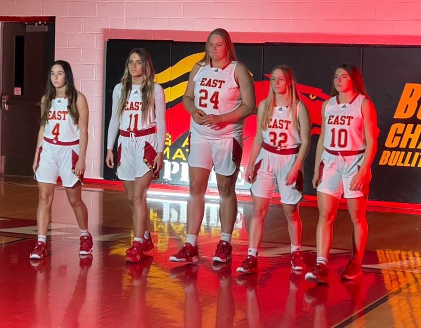 GracieMerkle's tweet photo. Game day‼️🤩💪
@ whitefield
@ 6pm https://t.co/Lpm8fvkXZu