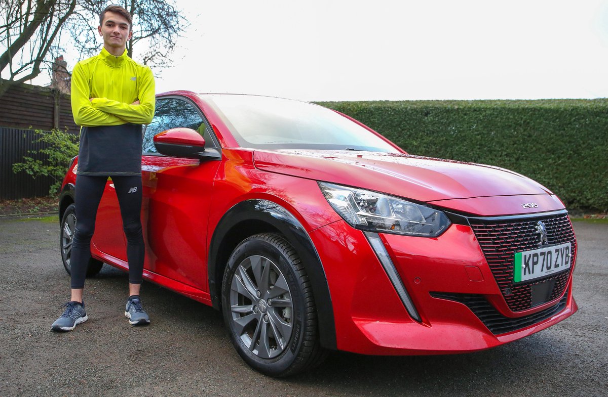 PeugeotUKPR's tweet photo. Olympic triathlete @Lixsanyee has chosen the #PeugeotE_208 for his first car after successfully passing his driving test with @BSM_Driving in a 208. The Tokyo gold-medalist breezed through his test, swapping his provisional licence for a full UK license. ➡️https://t.co/ONNZwHQPMz https://t.co/vj1Ars4VhT