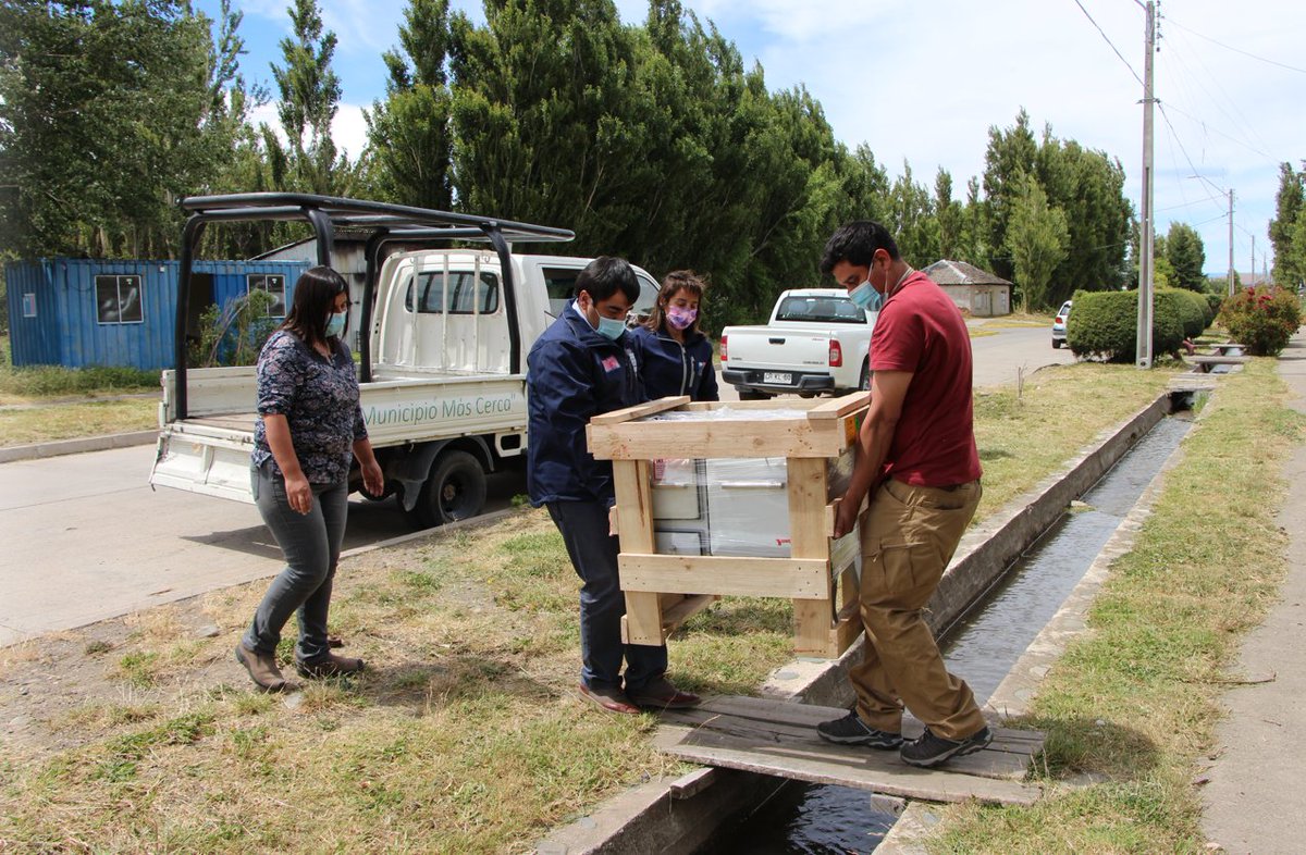 MDSAysen's tweet photo. En #VillaCerroCastillo y en #PuertoIbáñez se entregó el equipamiento correspondiente a las familias del #ProgramaHabitabilidad convocatoria 2020, junto a @mdsaysen, @Fosis_Aysen y @Munirioibanez 🇨🇱 https://t.co/leDTACUR1g