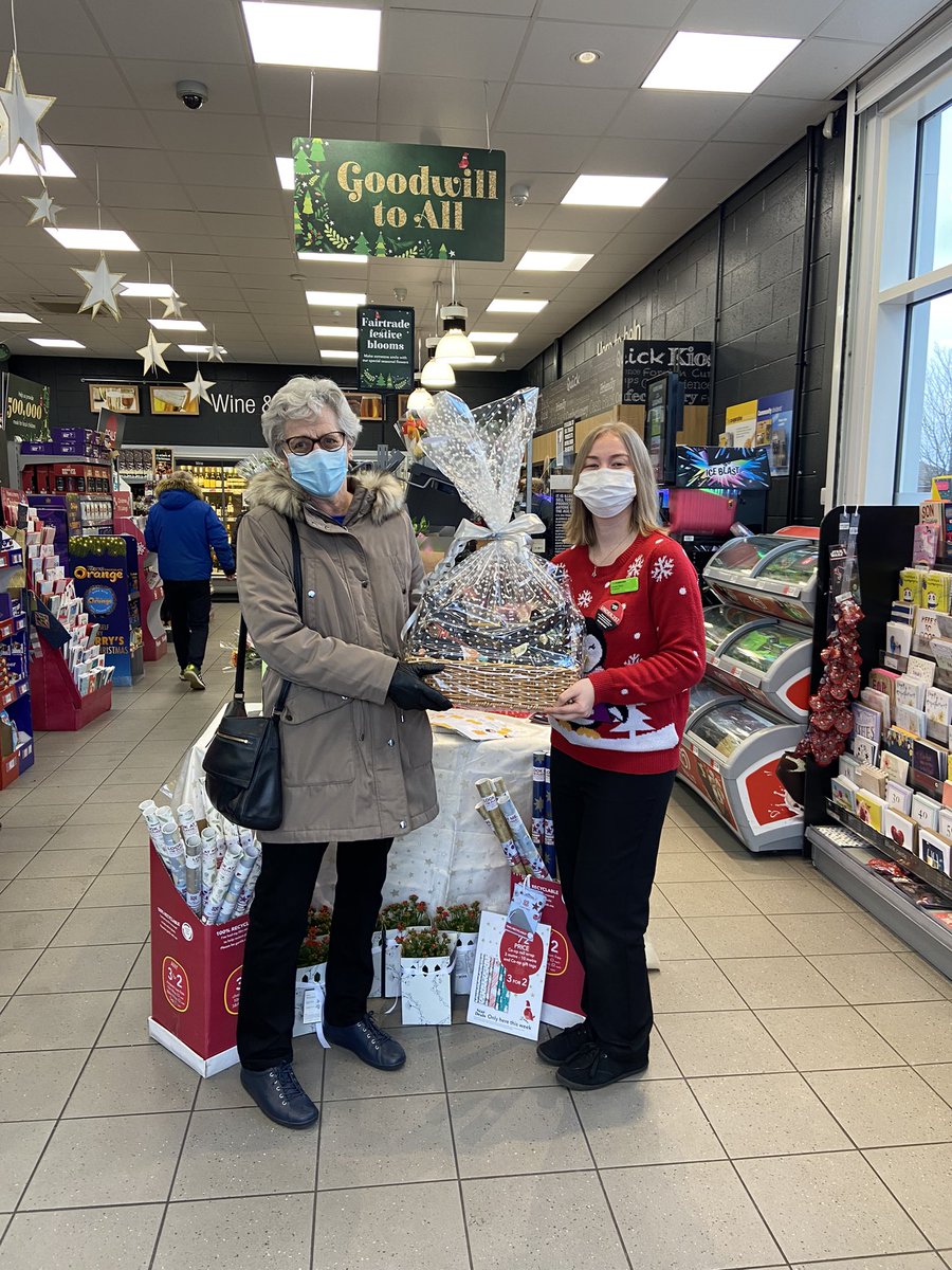 Congratulations to Margaret, our winner for the Christmas raffle at Regent Road! ⭐️ 👏🏻 🎄 <a href="/DennisB88899979/">Dennis Brown</a> <a href="/AdrianD93465562/">Adrian Dunn</a> <a href="/CoopElaine/">Elaine Dean 🌹💚🇺🇦</a> <a href="/mycoopfood/">Central Co-op Food</a> @PaulalanDennis <a href="/ClaireKoziol/">Claire Koziol</a> @grahamwren2
