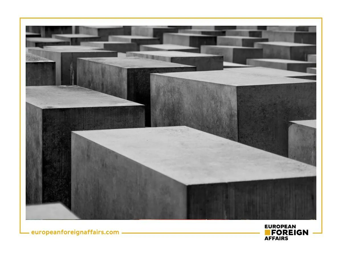 EFAffairs_PL's tweet photo. 💬"It is outrageous and astonishing that whoever expects the Republic of #Poland to accept the 1935 Nazi #NurembergLaws as a framework for any legal regulations. This would be legally absurd, #historically unfair, and morally #unacceptable"

👉https://t.co/8A2PXLMliX https://t.co/bj2W3vwV0w